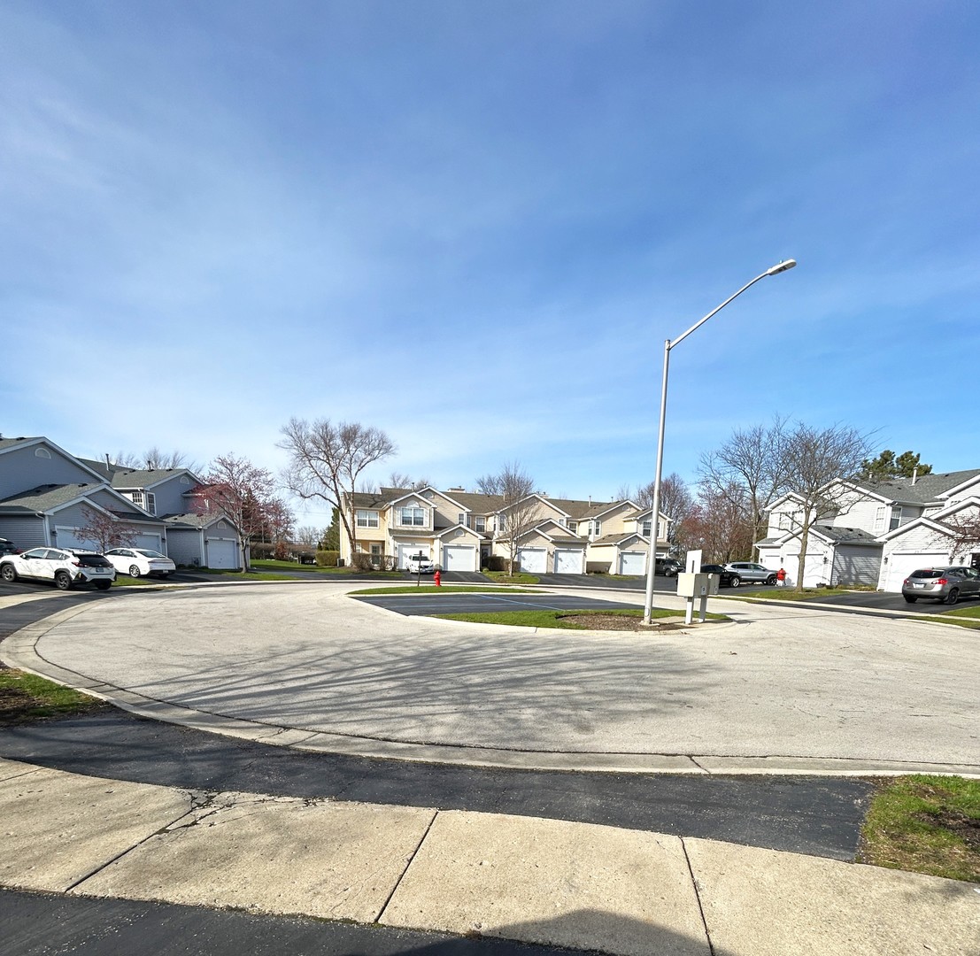 356 Fallbrook Court, Schaumburg, IL