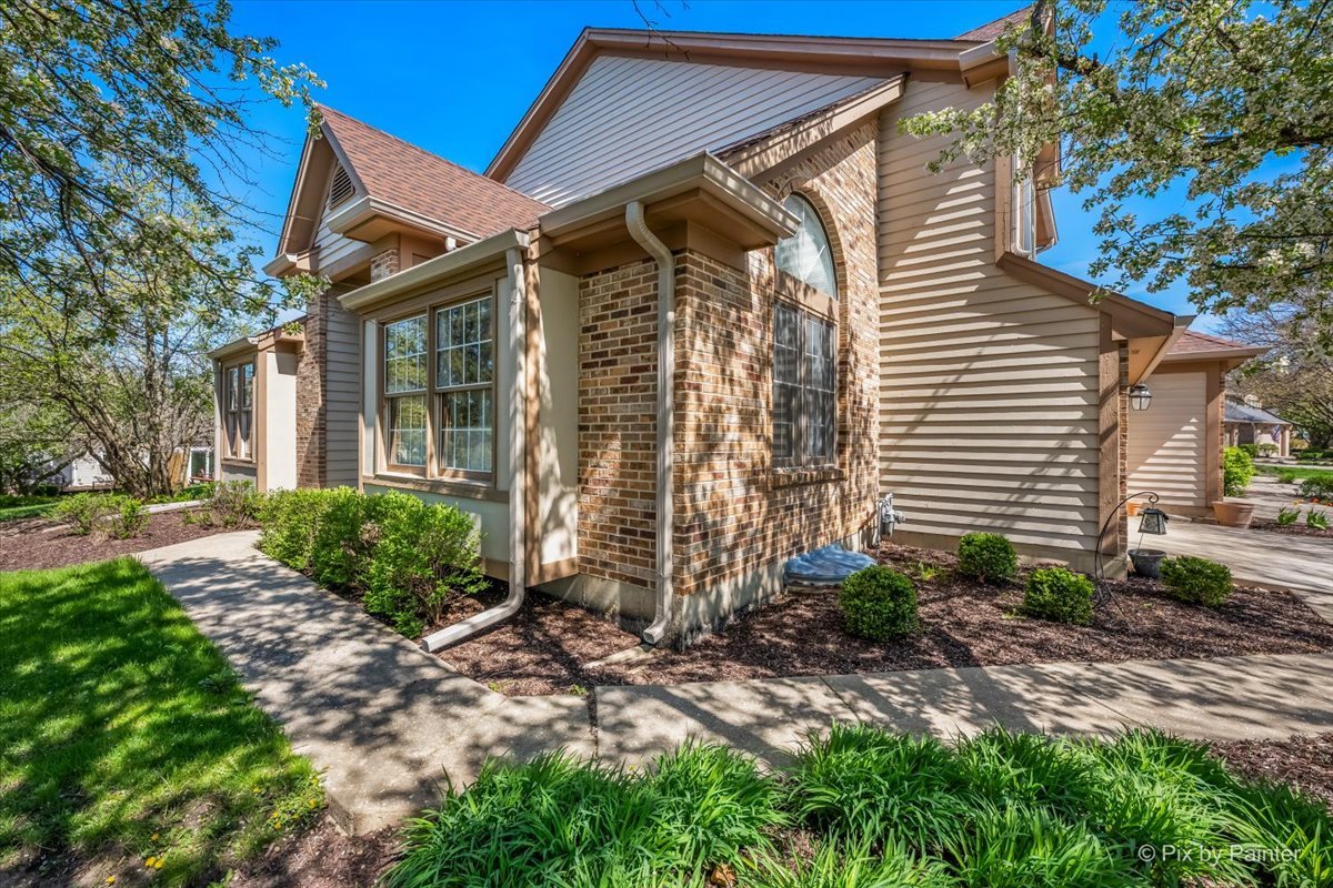 0N688 Chelsea Circle, Winfield, IL