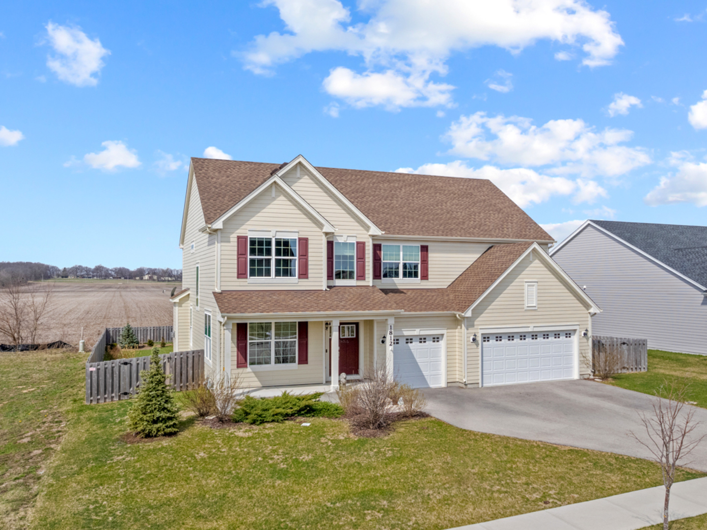 1812 Empress Drive, Elgin, IL