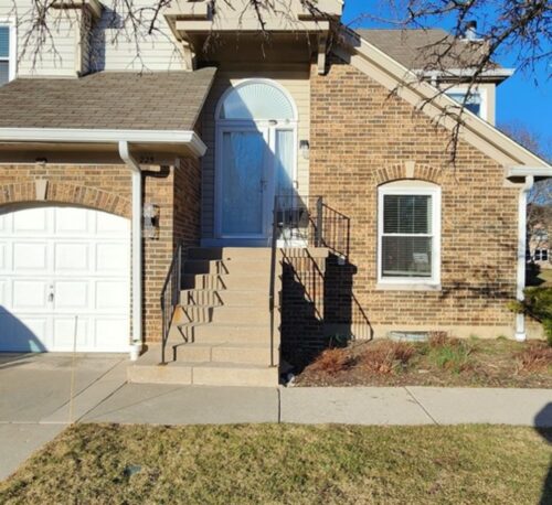 225 Willow Parkway, Buffalo Grove, IL