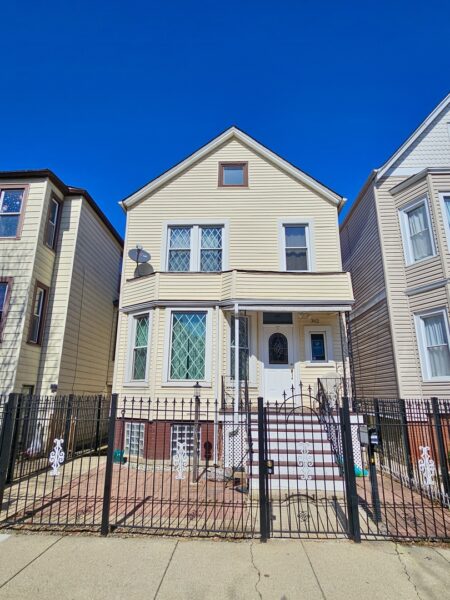 3412 W mclean Avenue, Chicago, IL