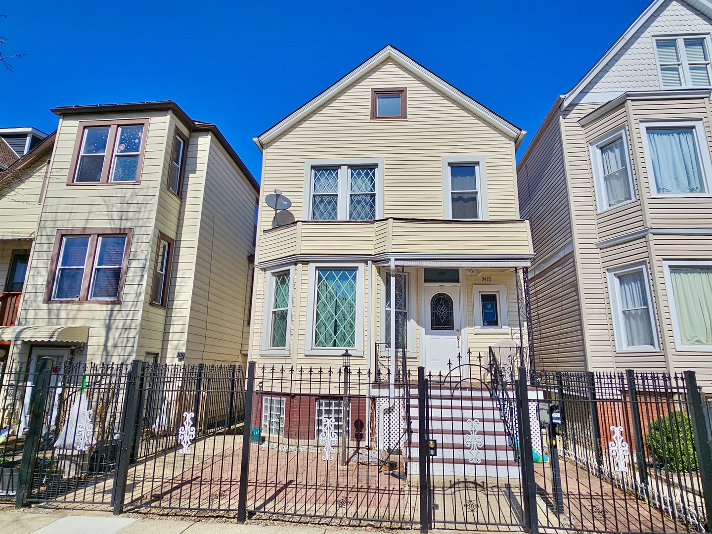 3412 W mclean Avenue, Chicago, IL