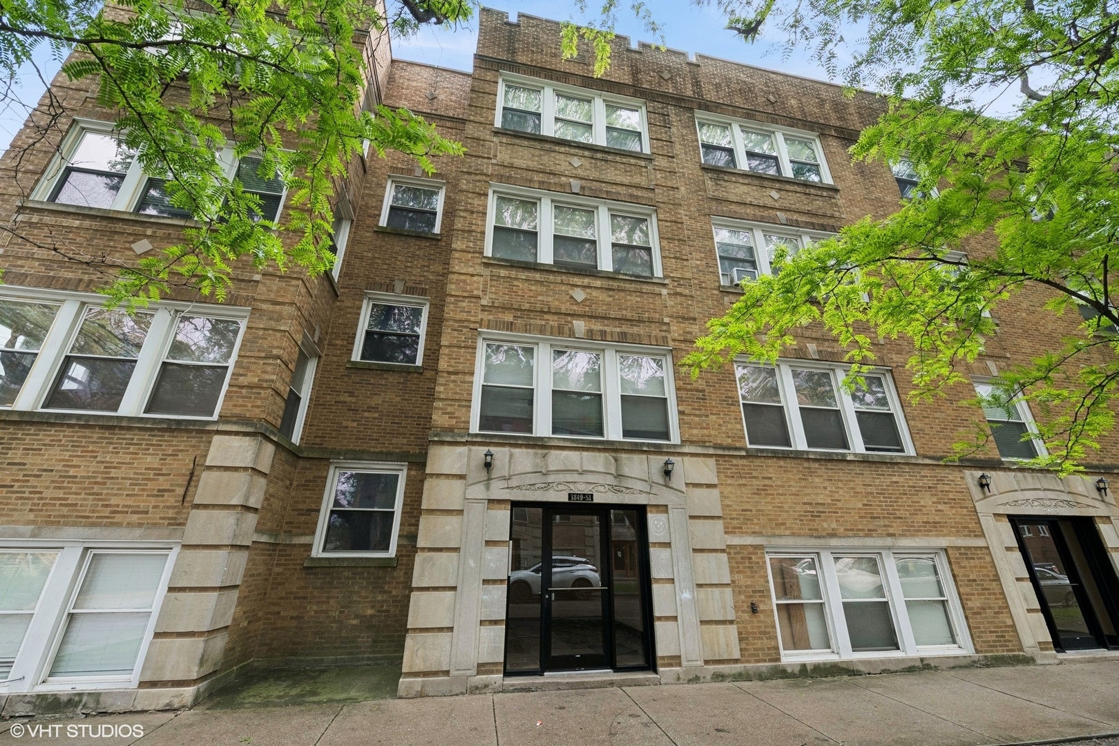 3849 W Ainslie Street #1, Chicago, IL