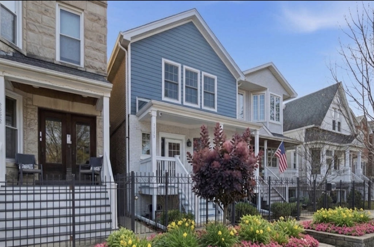 2229 W School Street, Chicago, IL