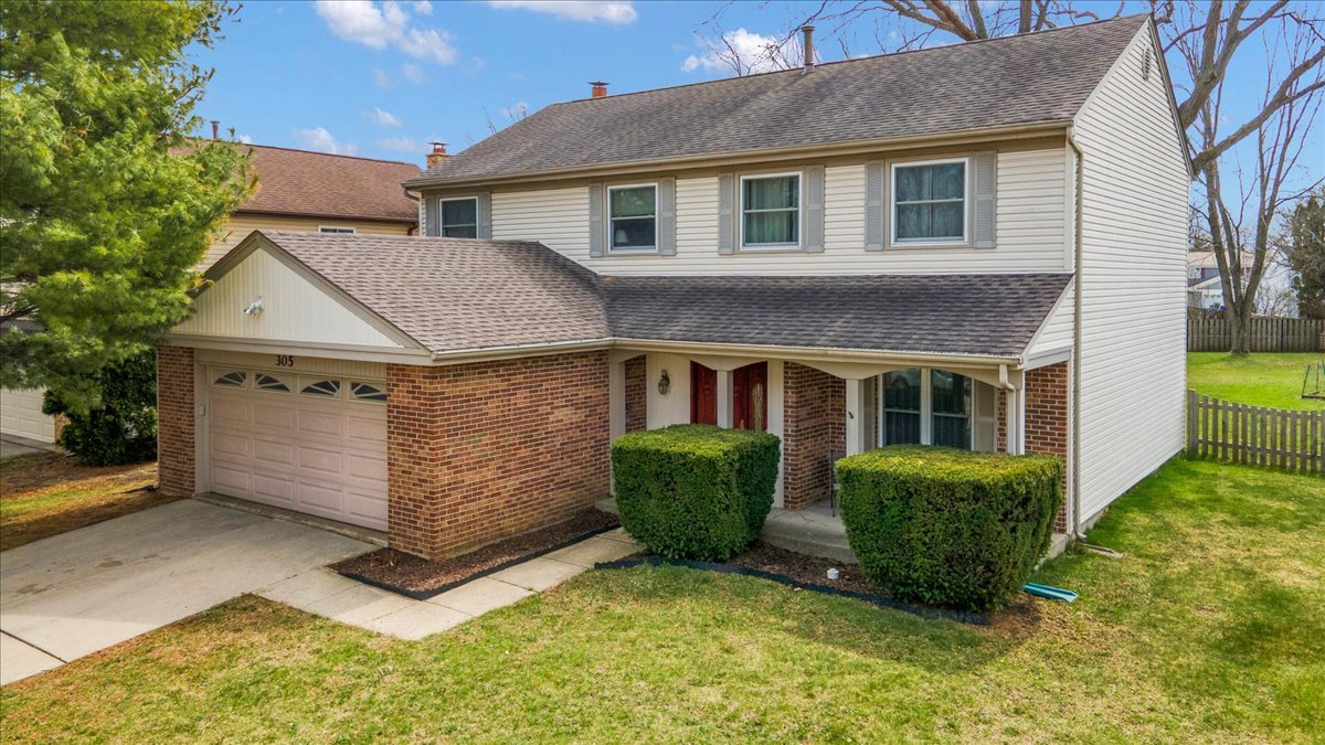 305 Abbey Lane, Vernon Hills, IL