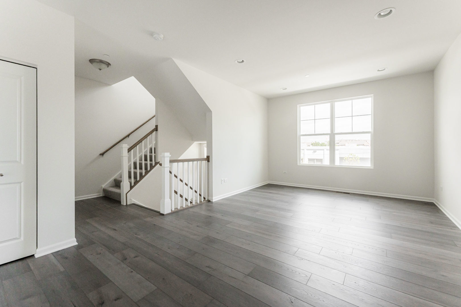 1944 Kingsley Circle, Northbrook, IL
