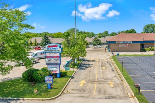 18 W Merchants Drive, Oswego, IL