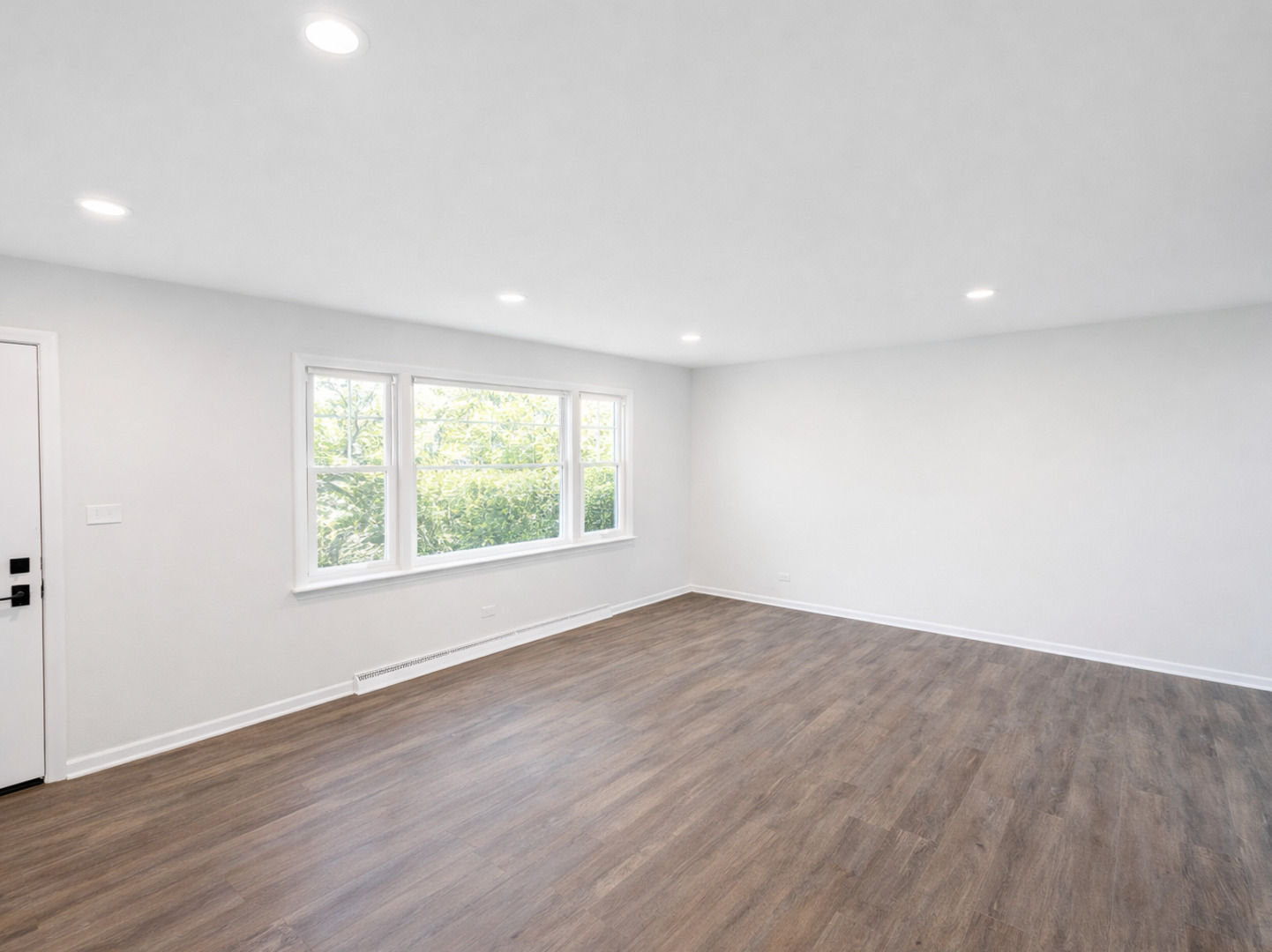 2432 YEOMAN Street, Waukegan, IL