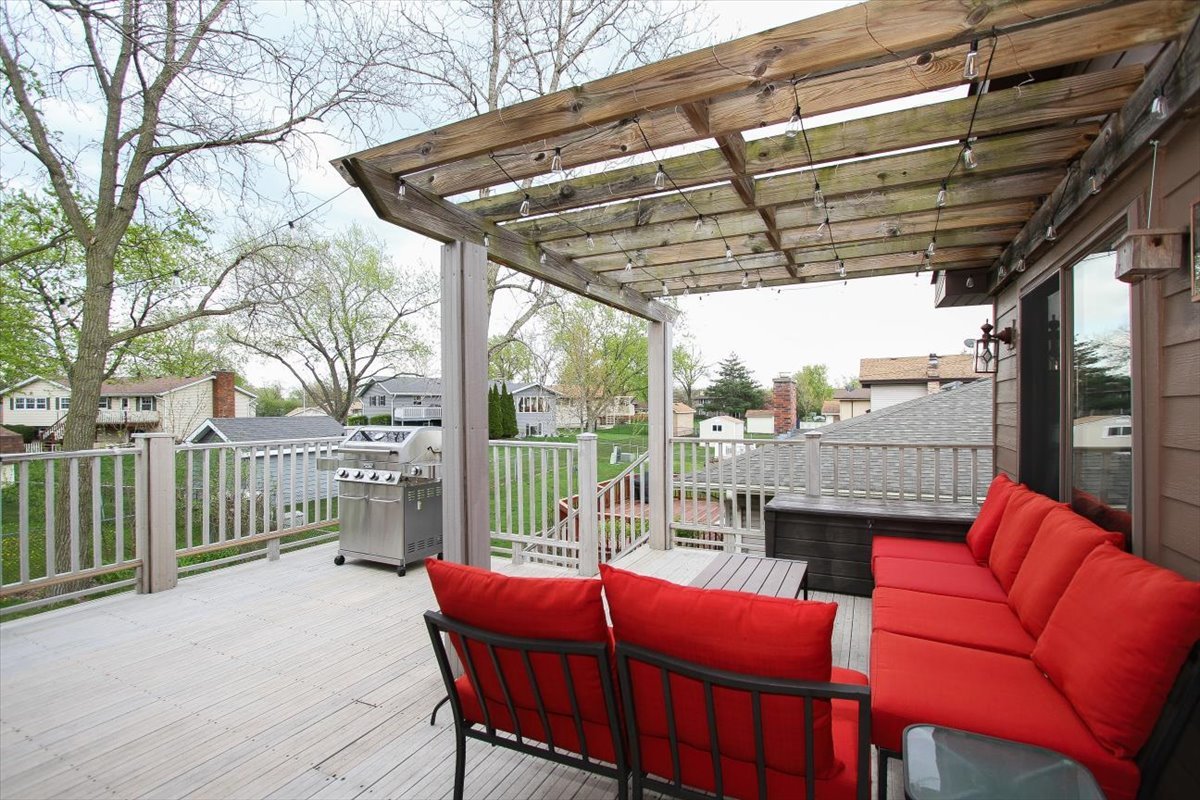 119 Salem Drive, Schaumburg, IL