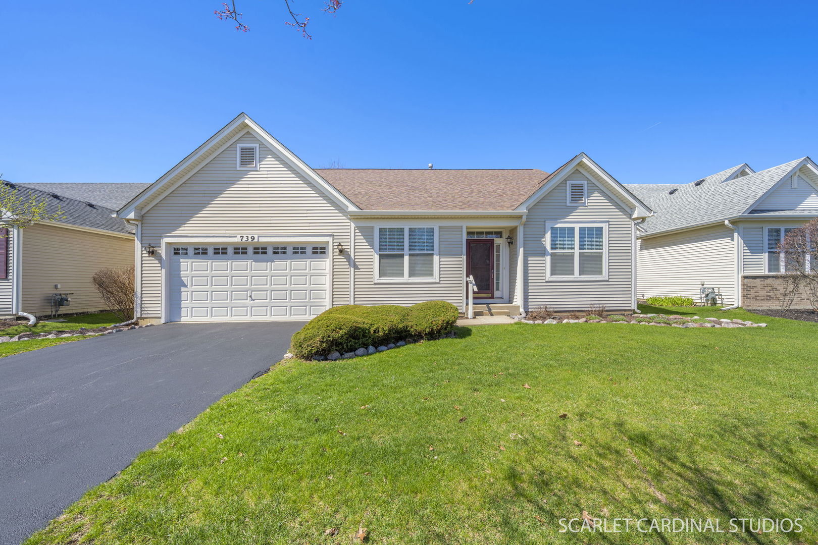 739 Bohannon Circle, Oswego, IL