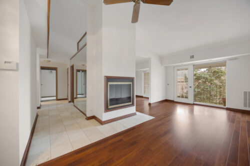 540 Biesterfield Road #305, Elk Grove Village, IL