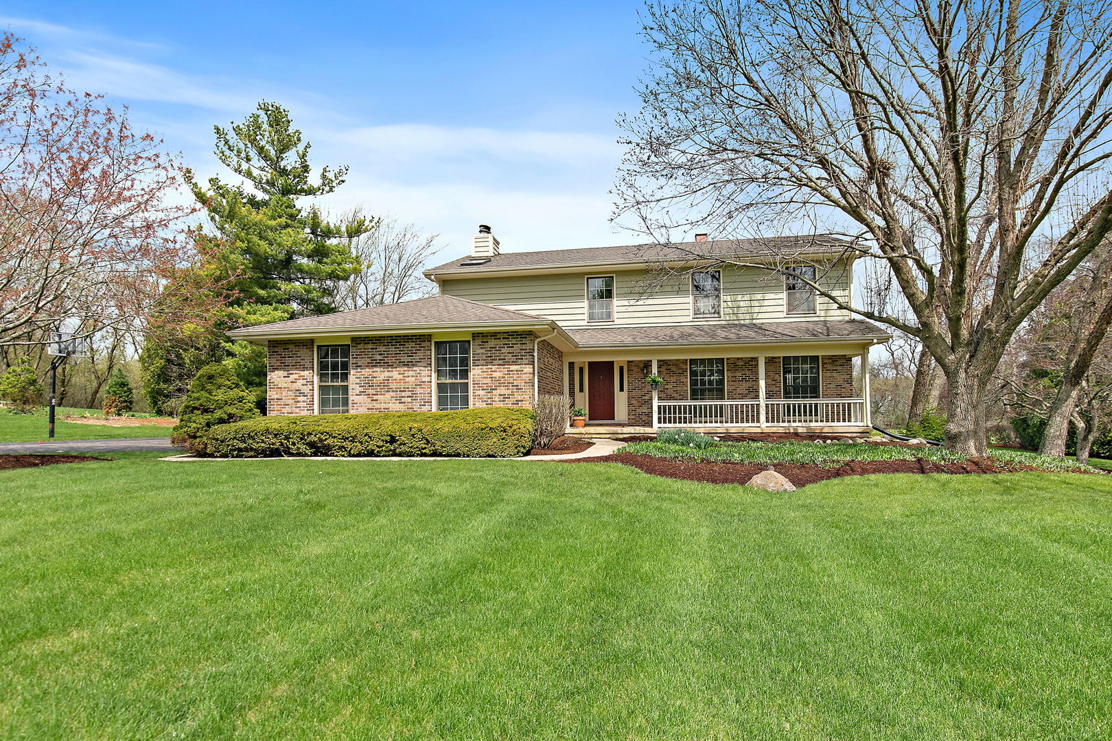 5720 Springs Boulevard, Crystal Lake, IL