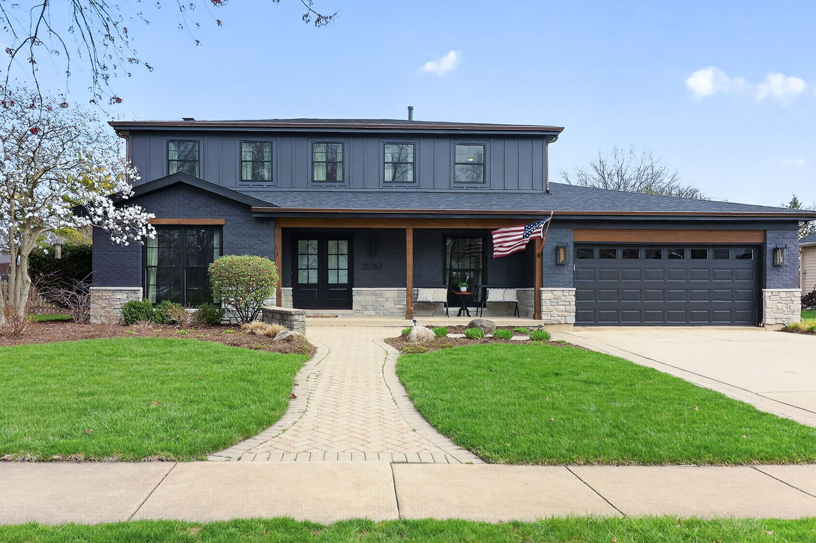 2053 Somerset Lane, Wheaton, IL
