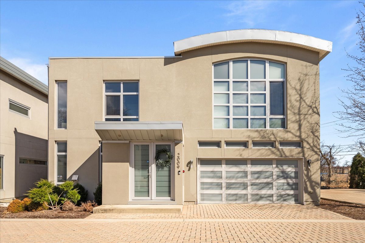 2009 Skyelar Court, Highland Park, IL