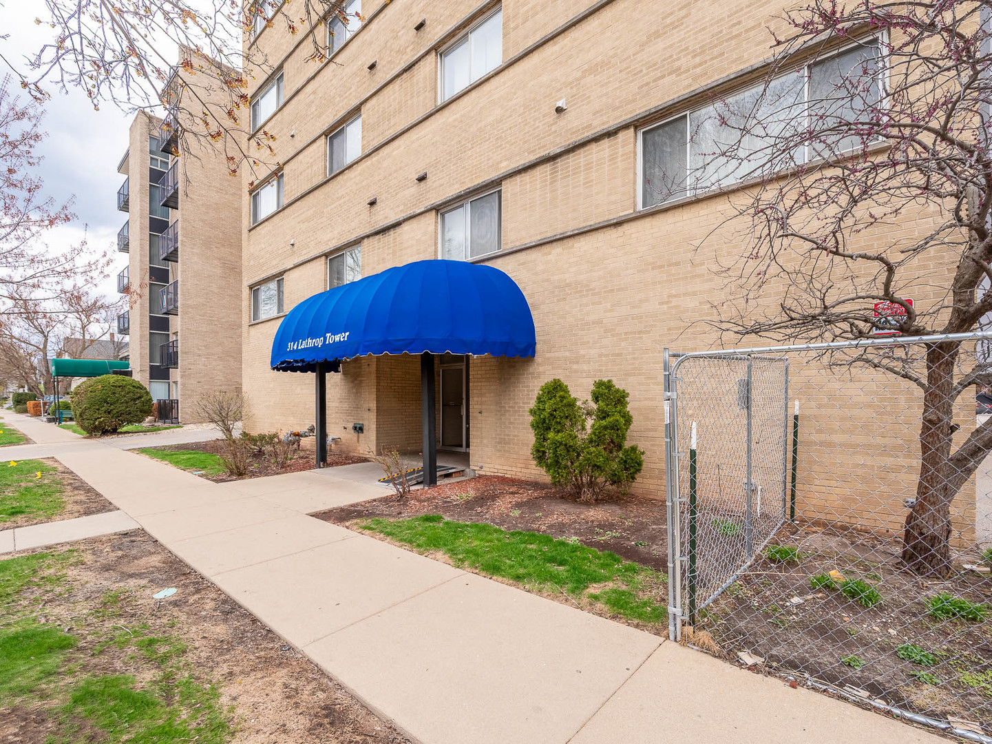 314 Lathrop Avenue #406, Forest Park, IL