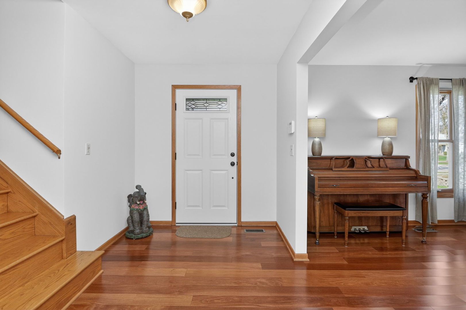 2340 Appleby Drive, Wheaton, IL