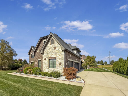 8884 Port Washington Drive, Frankfort, IL