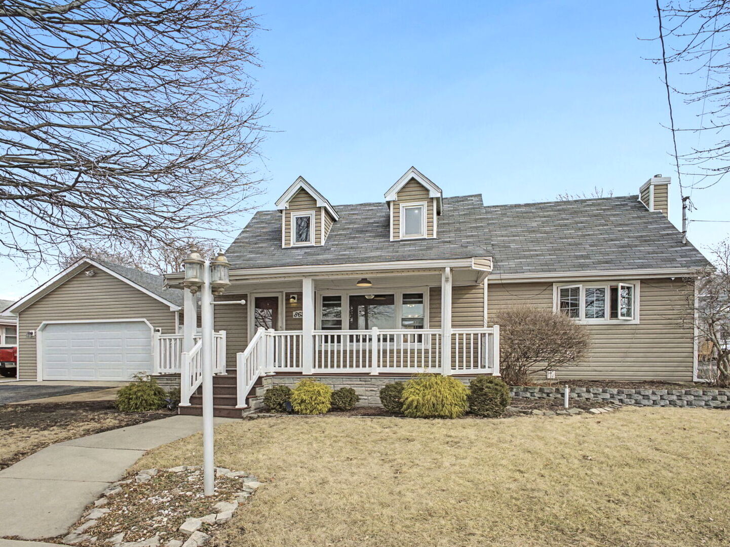 8621 Natchez Avenue, Burbank, IL