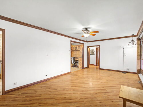 8621 Natchez Avenue, Burbank, IL