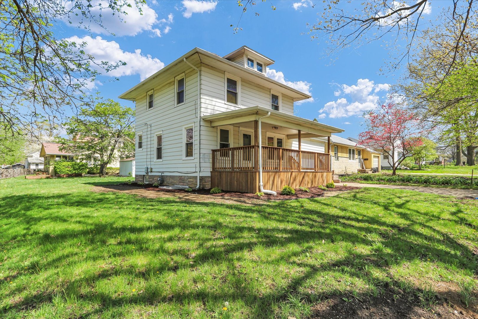 1518 W University Avenue, Champaign, IL