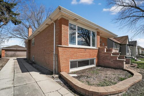 2956 W 99th Place, Evergreen Park, IL