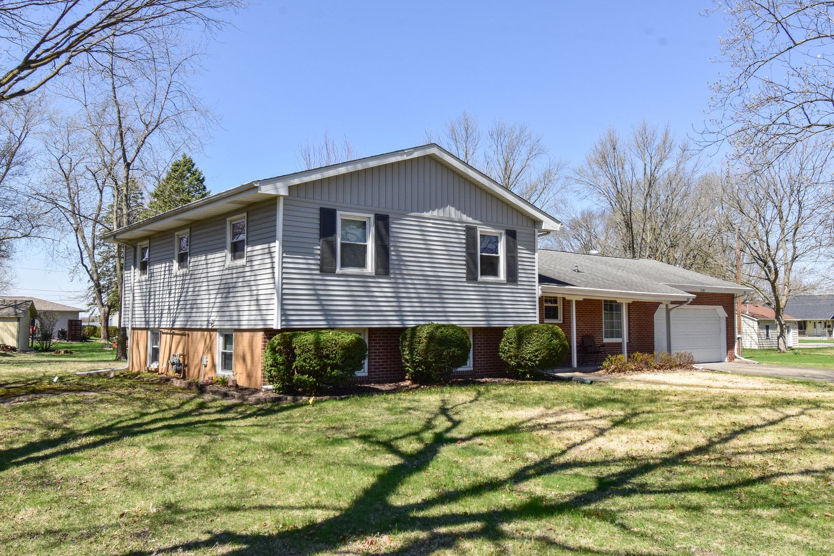 1507 S Oak Street, Pontiac, IL