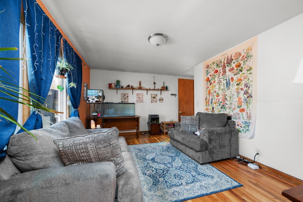 1226 26th Street, Bettendorf, IA