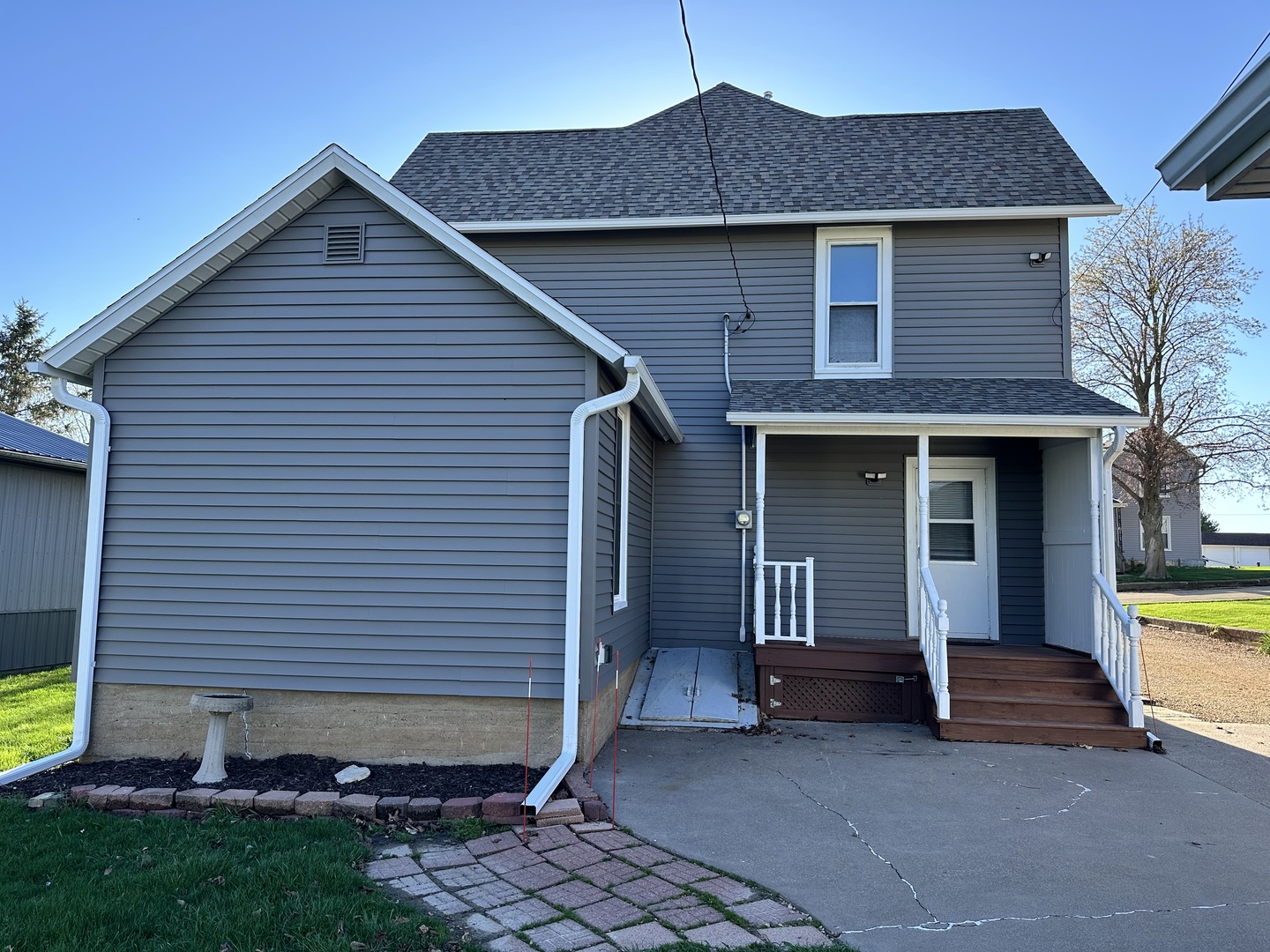 437 Harrison Street, Miles, IA