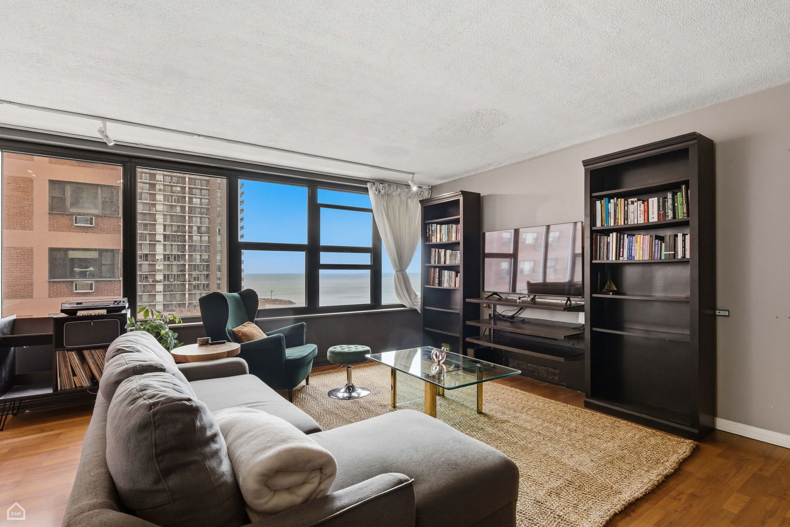 5801 N Sheridan Road #7B, Chicago, IL