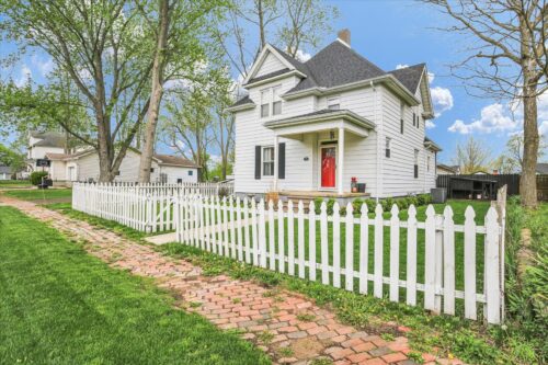 719 E Allen Street, Farmer City, IL