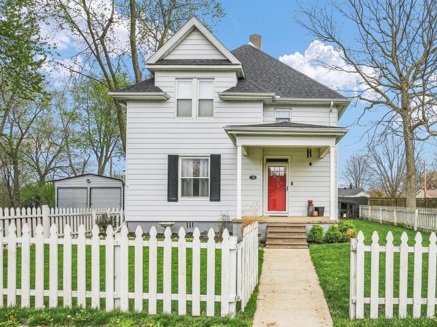 719 E Allen Street, Farmer City, IL