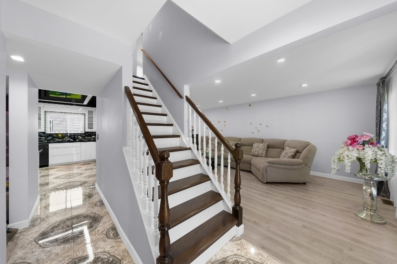 264 N Southport Road, Mundelein, IL