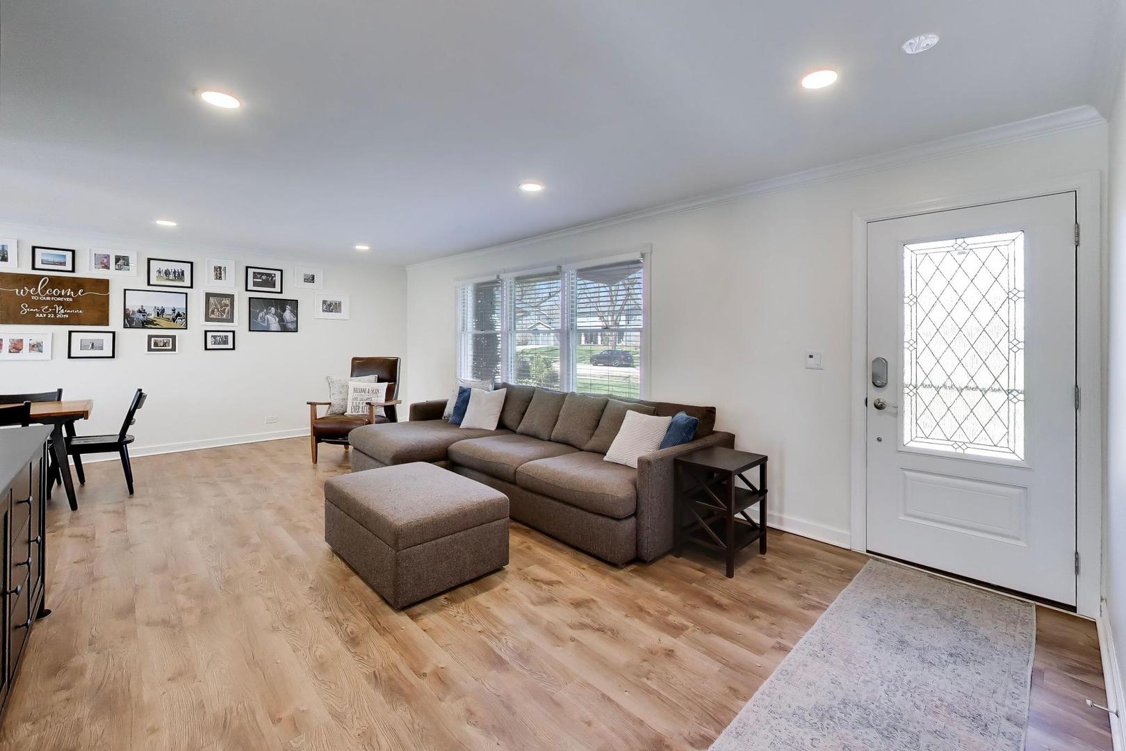 44 Swift Lane, Naperville, IL