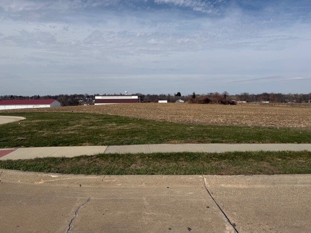 Lot 3 E Carlisle Street, Maquoketa, IA