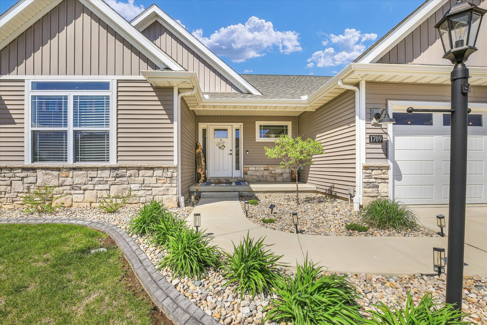 1709 Littlefield Lane, Mahomet, IL