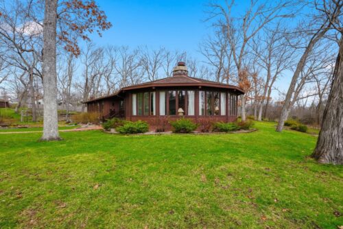 380 W Center Road, Palatine, IL