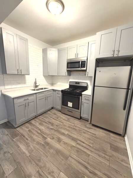 7224 S Saint Lawrence Avenue #2, Chicago, IL