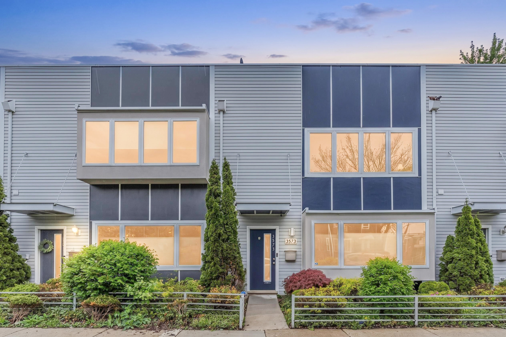 3573 W Wabansia Avenue, Chicago, IL