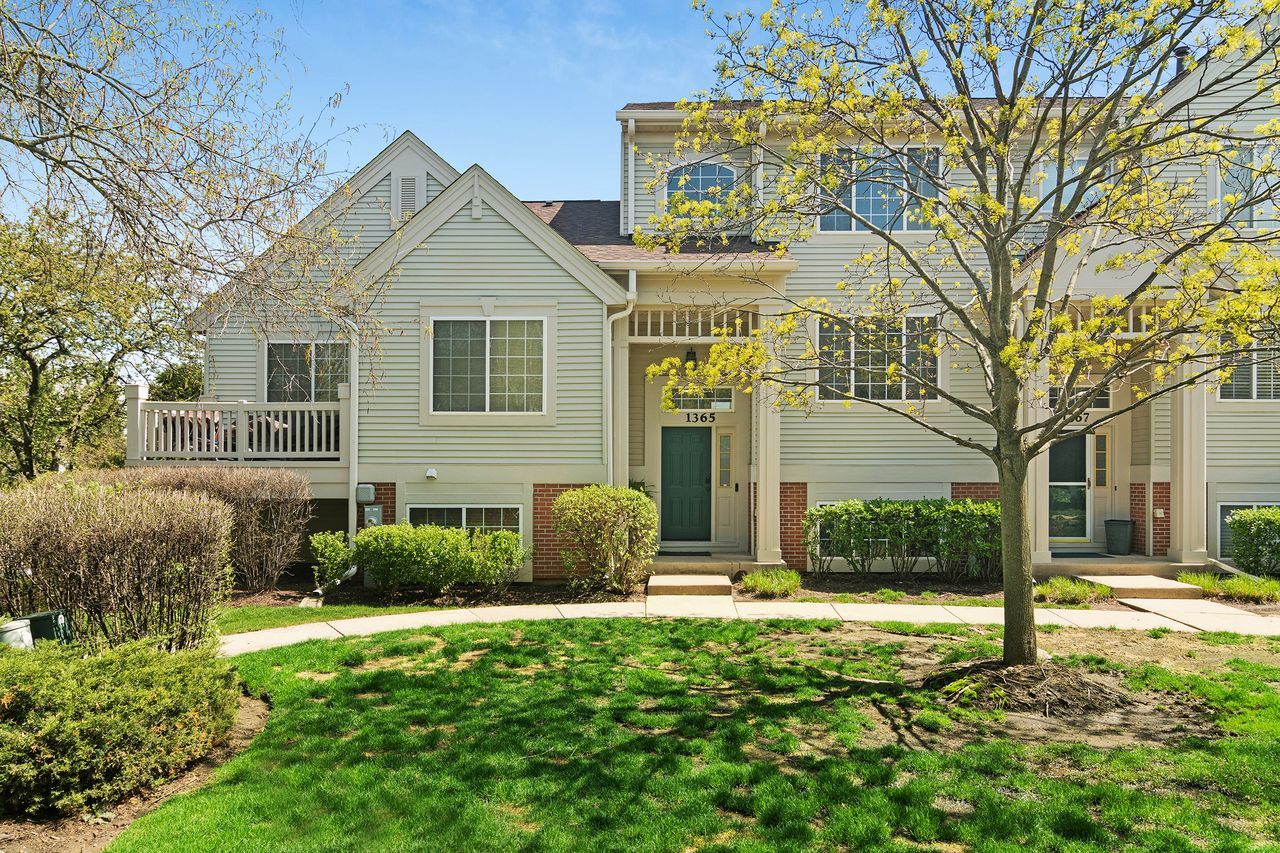 1365 New Haven Drive, Cary, IL