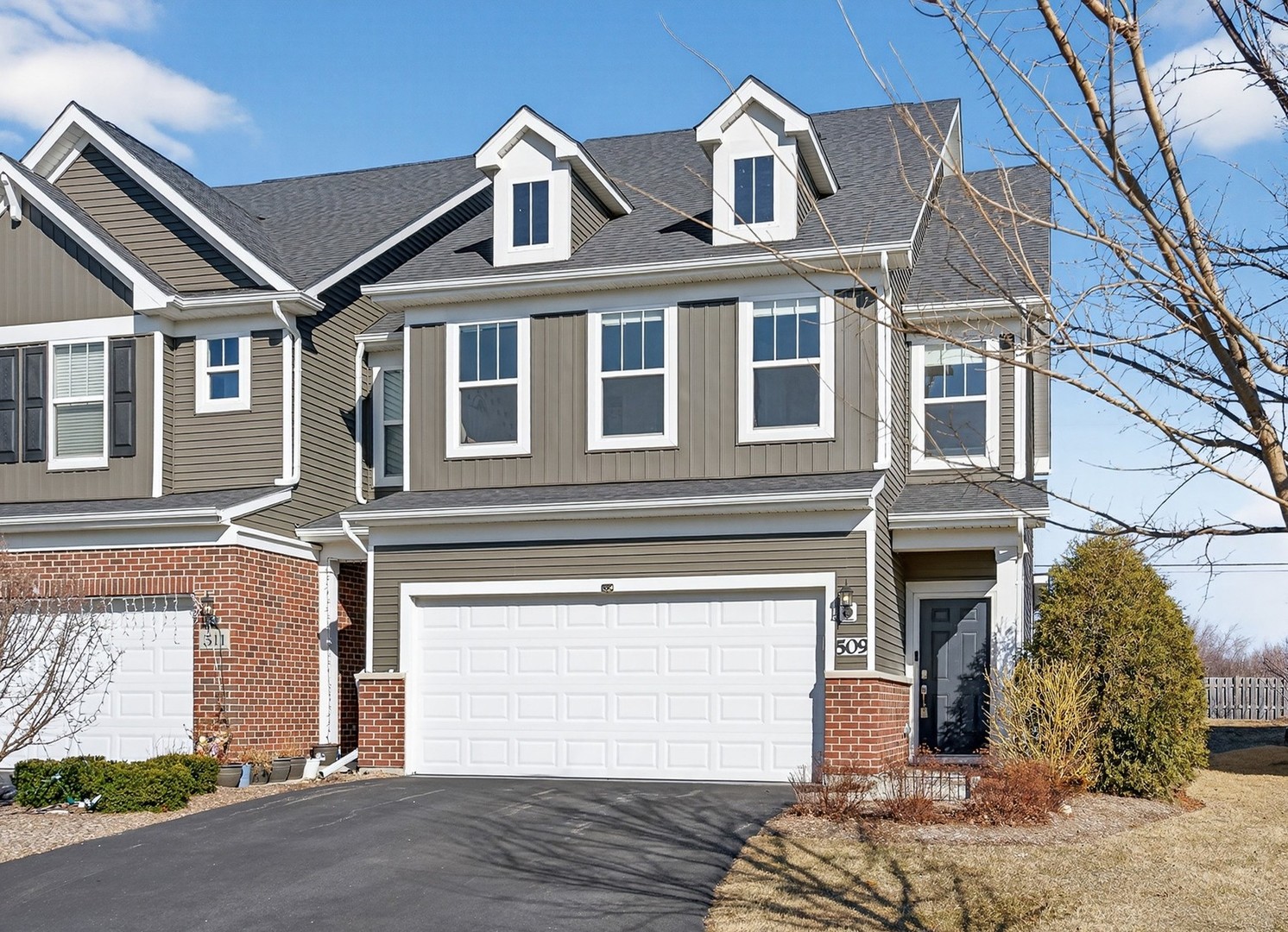 509 Watercress Drive, Aurora, IL