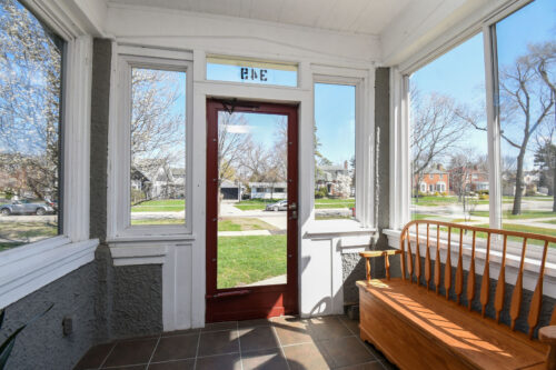 349 Blackhawk Road, Riverside, IL