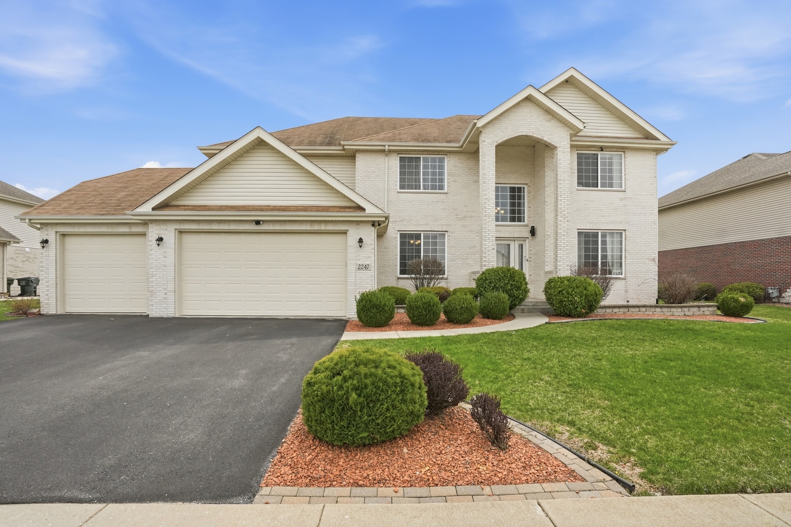2247 S Robin Lane, Lynwood, IL