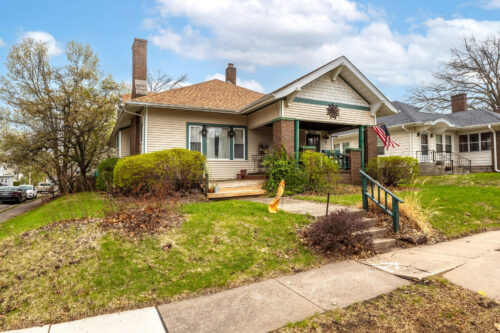 2633 Grand Avenue, Davenport, IA