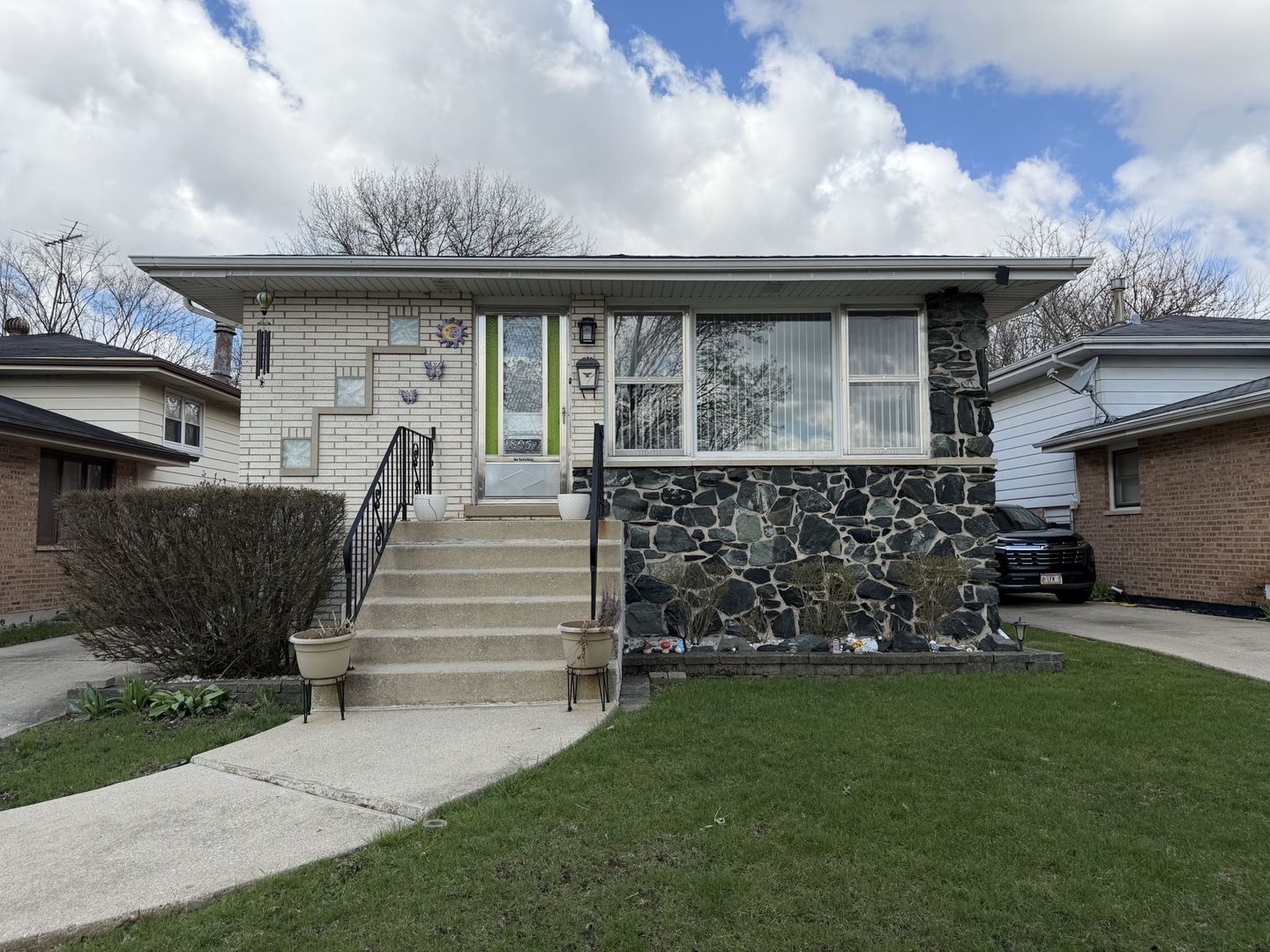 18052 Soleri Drive, Country Club Hills, IL