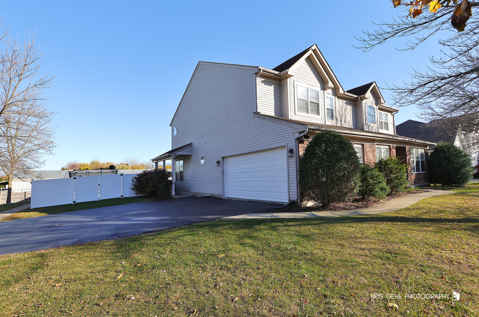 415 Kingsport Drive, Gurnee, IL