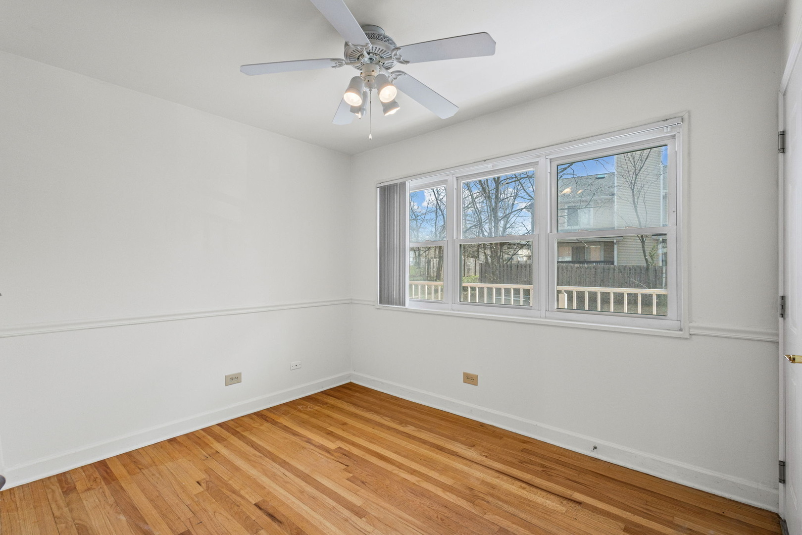 169 E Palatine Road #E, Palatine, IL