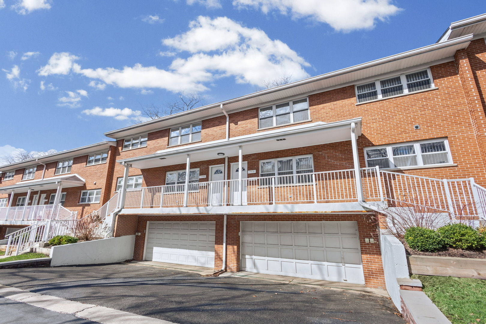 169 E Palatine Road #E, Palatine, IL