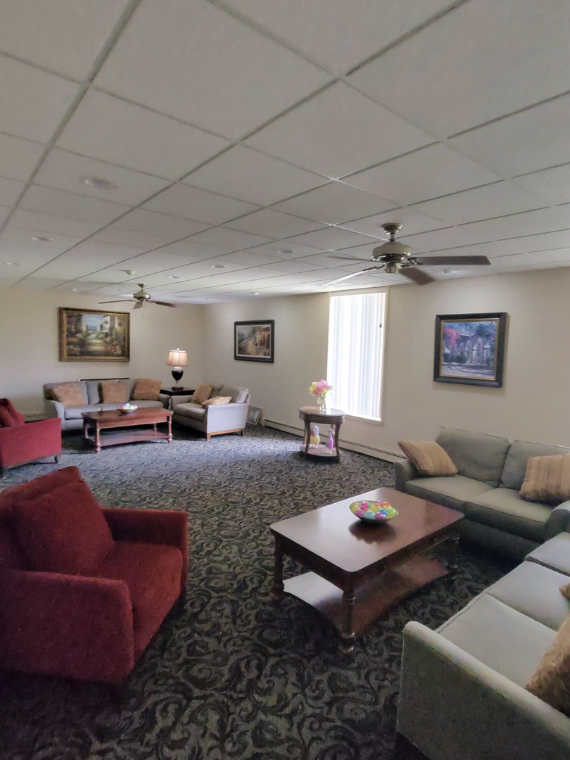 1311 S Finley Road #103, Lombard, IL