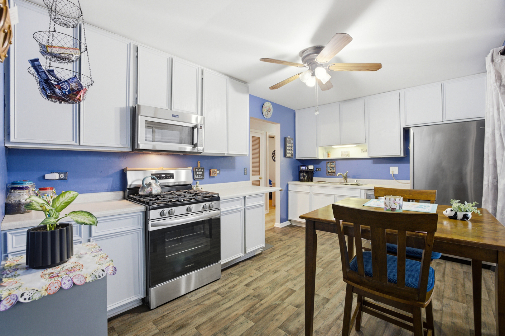 201 W Streamwood Boulevard, Streamwood, IL