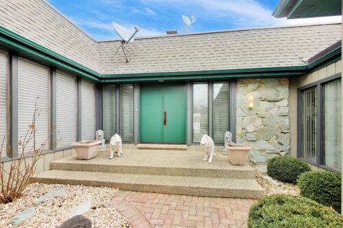 1309 Montgomery Drive, Deerfield, IL